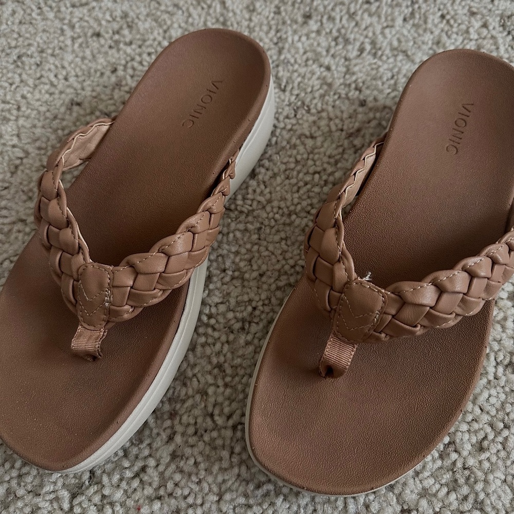 Vionic Kenji Orthotic Sandals | Women’s Size 7 | Gently Used